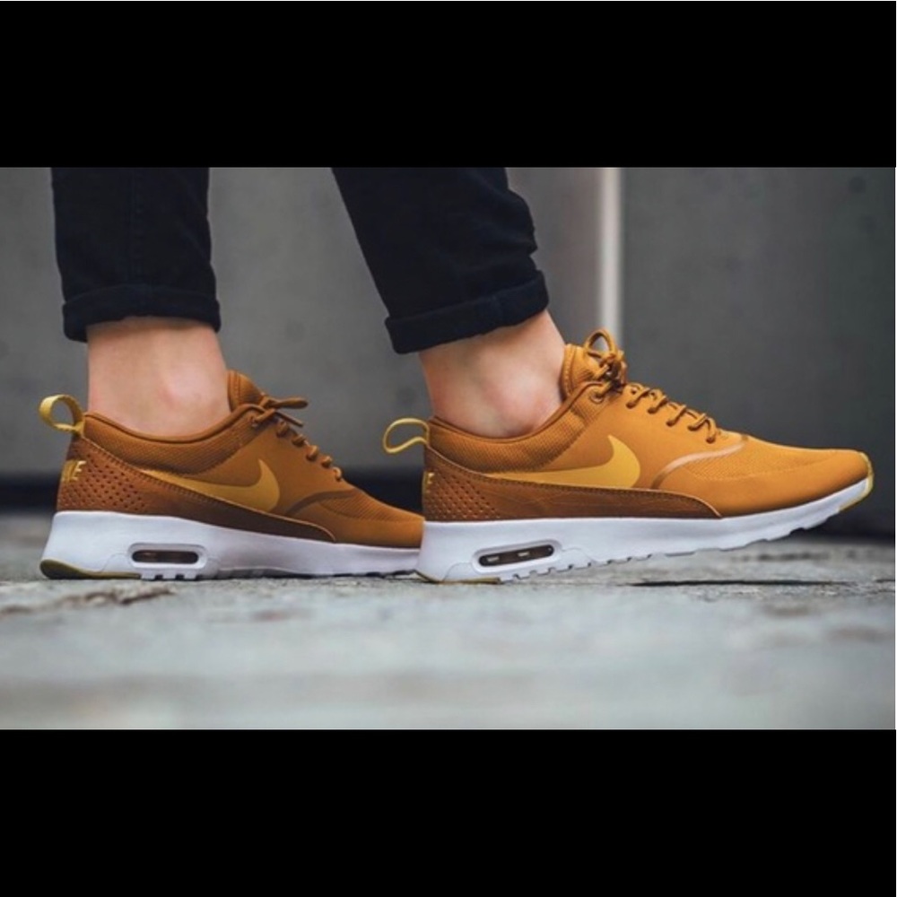 Nike Air Max Thea! 🐪 🌵